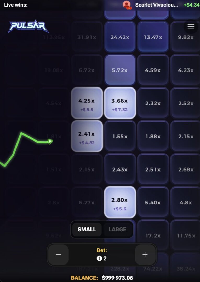 Pulsar app mobile avis : trois cases surlignées avec gains potentiels et boutons SMALL et LARGE, démo gratuit